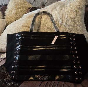 Never used brand new Victoria secret tote